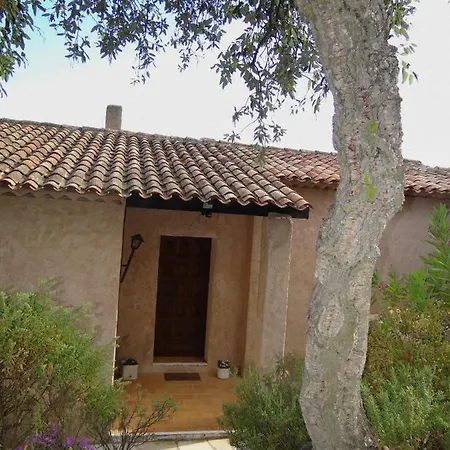 Le Loupitou Vila *
